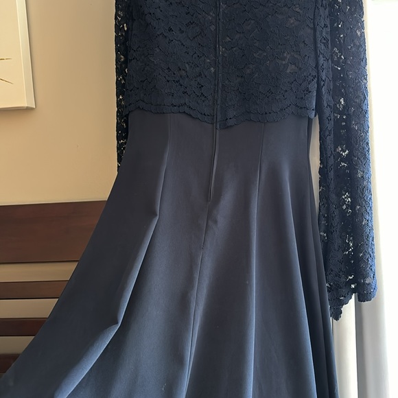 Gorgeous navy blue gown  with eyelet top/sleeves!! - Picture 8 of 10